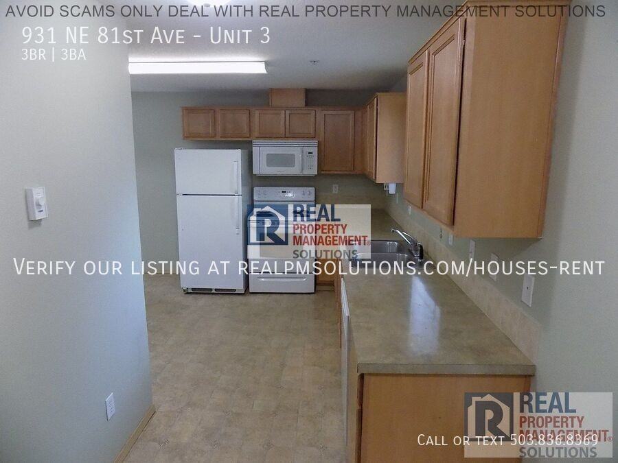 931 Ne 81st Ave #3 - Photo 4 of 50