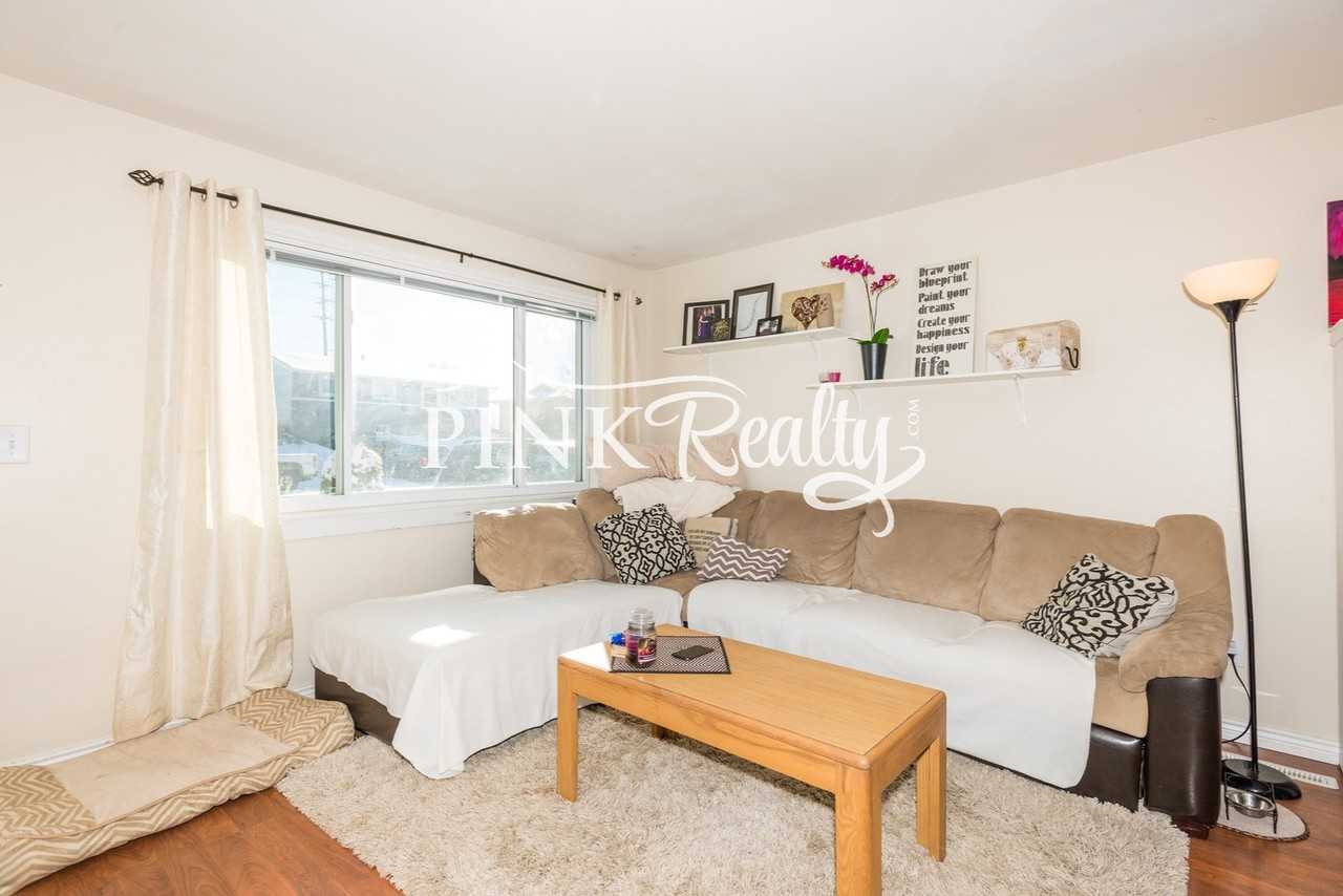 1890 Chamberlin S - Photo 4 of 32