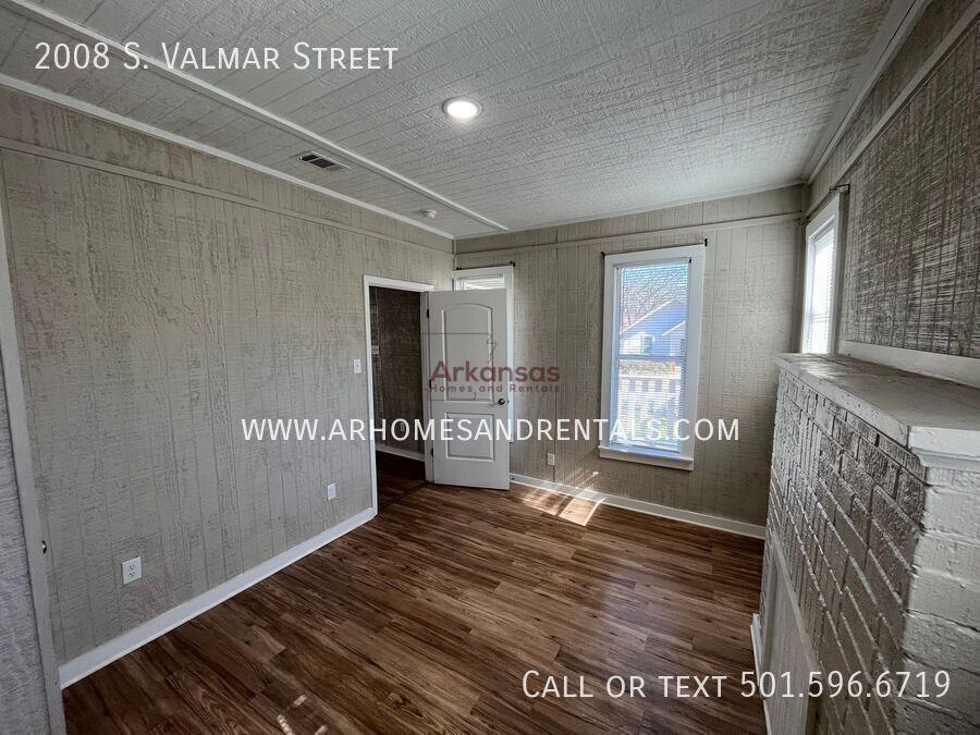 2008 Valmar St - Photo 4 of 12