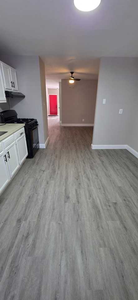 2434 Lauretta Ave - Photo 3 of 11