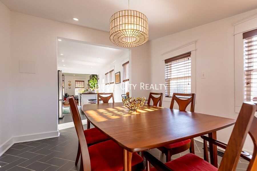 310 S 7th St - Photo 4 of 50