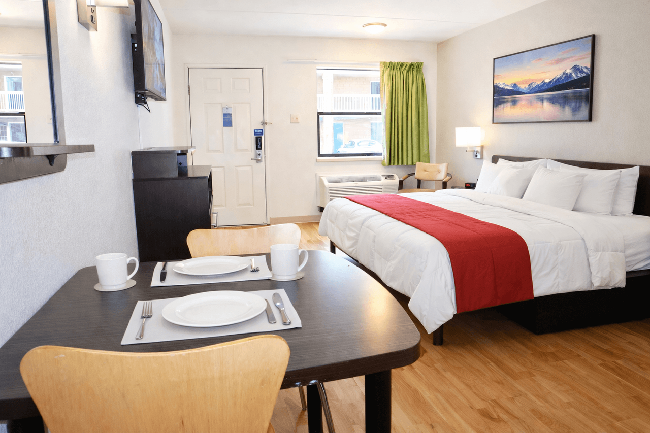 Trailhead Flats - Photo 2 of 12