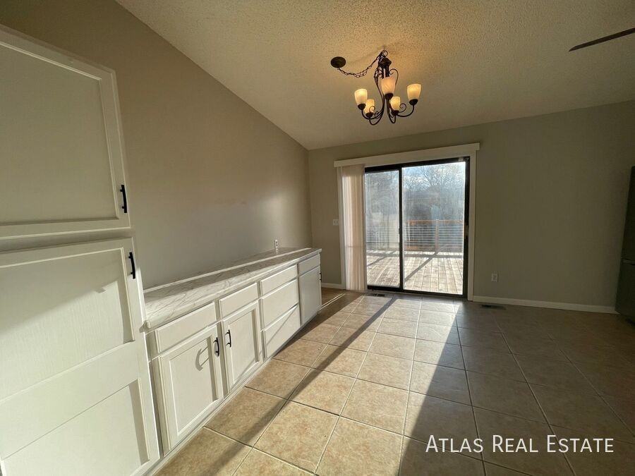 2985 Dublin Blvd - Photo 2 of 21