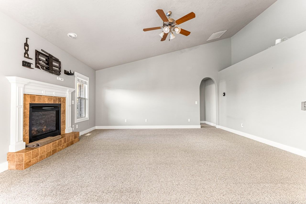 987 N Knox Pl #NA - Photo 3 of 18