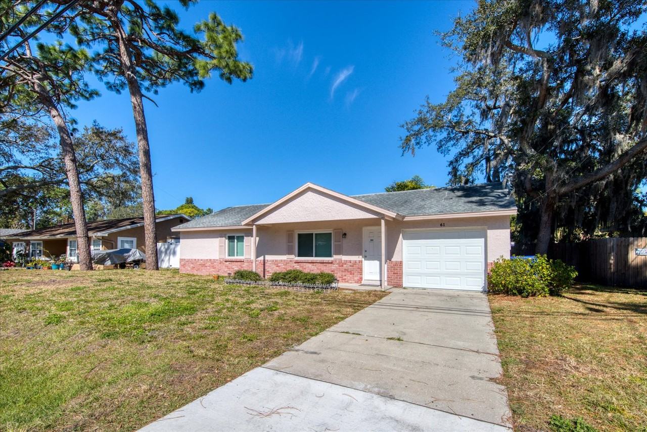 61 Lake Shore Dr #NA - Photo 5 of 22