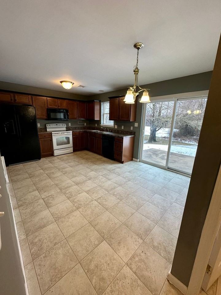 2060 Market Street Ext - Photo 3 of 12