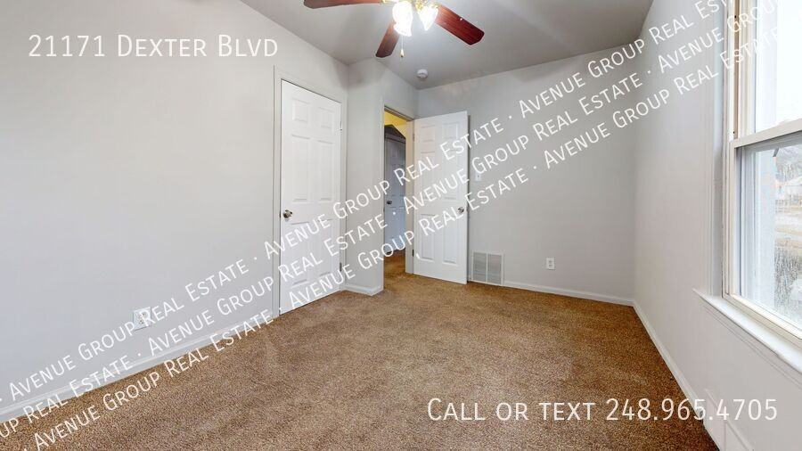 21171 Dexter Blvd - Photo 7 of 10