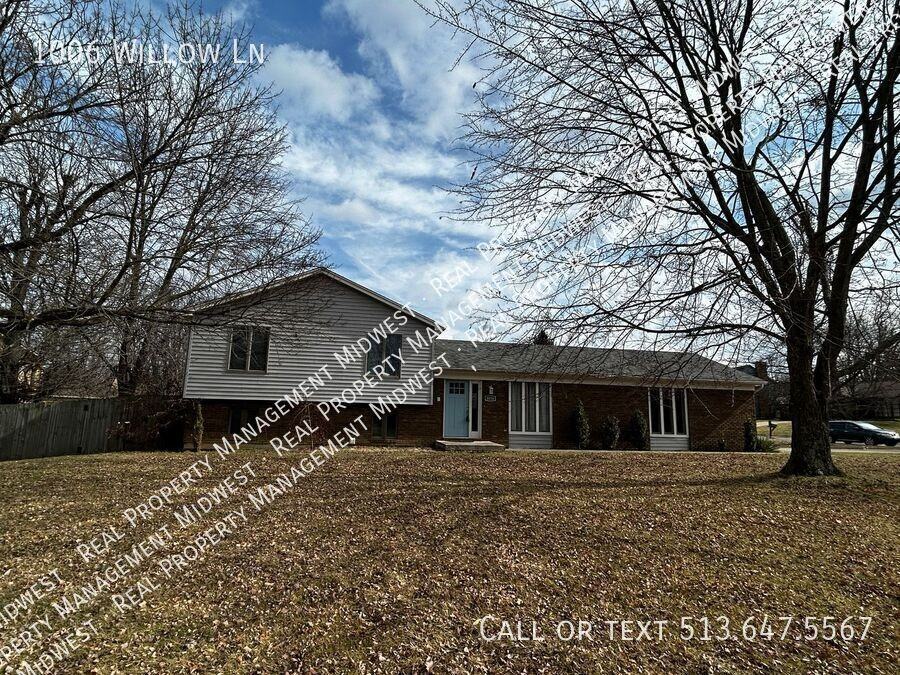 1006 Willow Ln - Photo 2 of 25