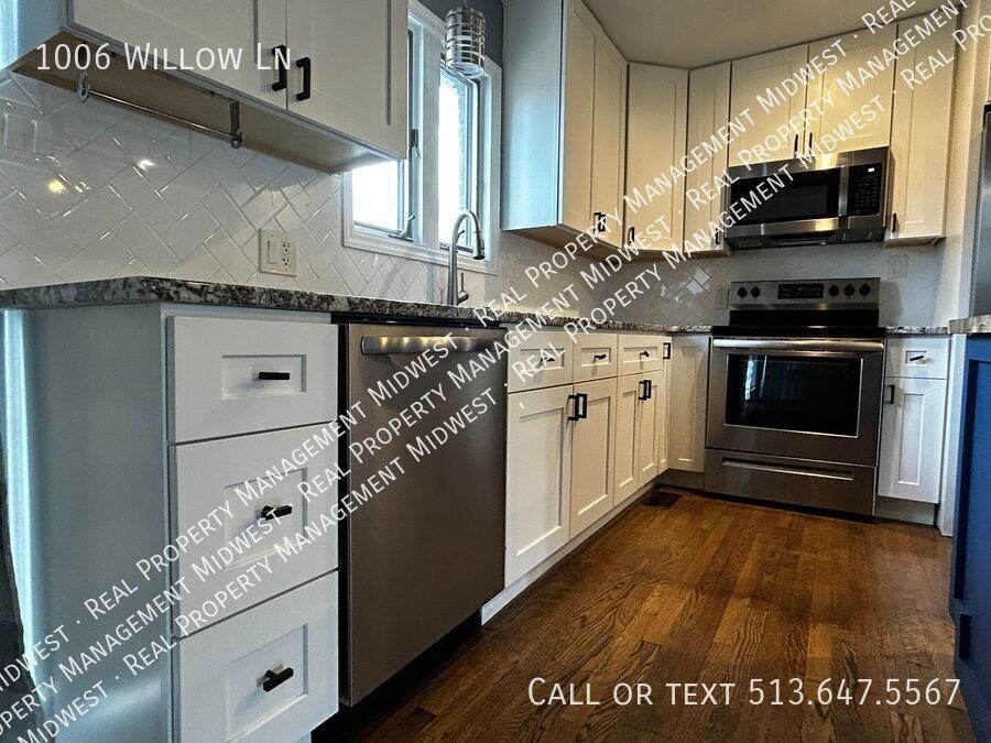 1006 Willow Ln - Photo 4 of 25