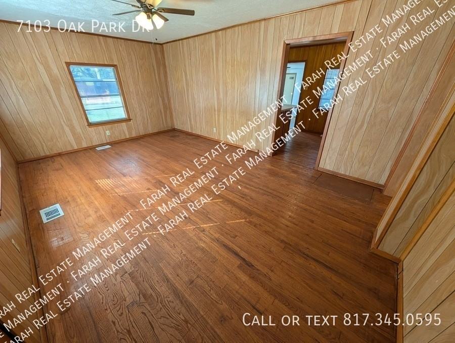 7103 Oak Park Dr - Photo 2 of 20