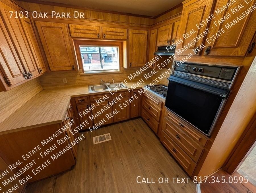 7103 Oak Park Dr - Photo 6 of 20