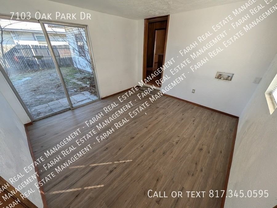 7103 Oak Park Dr - Photo 7 of 20
