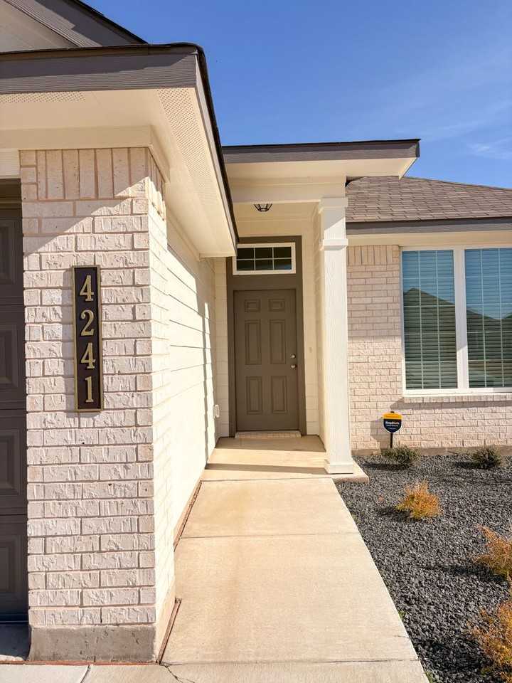 4241 Centerfire Rd - Photo 2 of 18