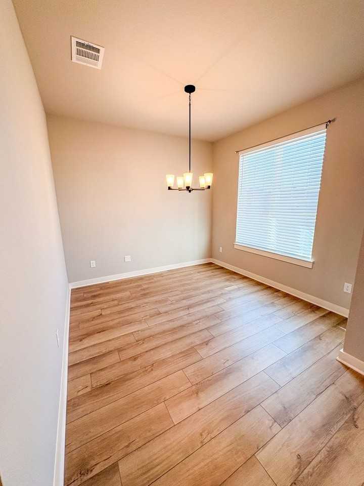 4241 Centerfire Rd - Photo 4 of 18