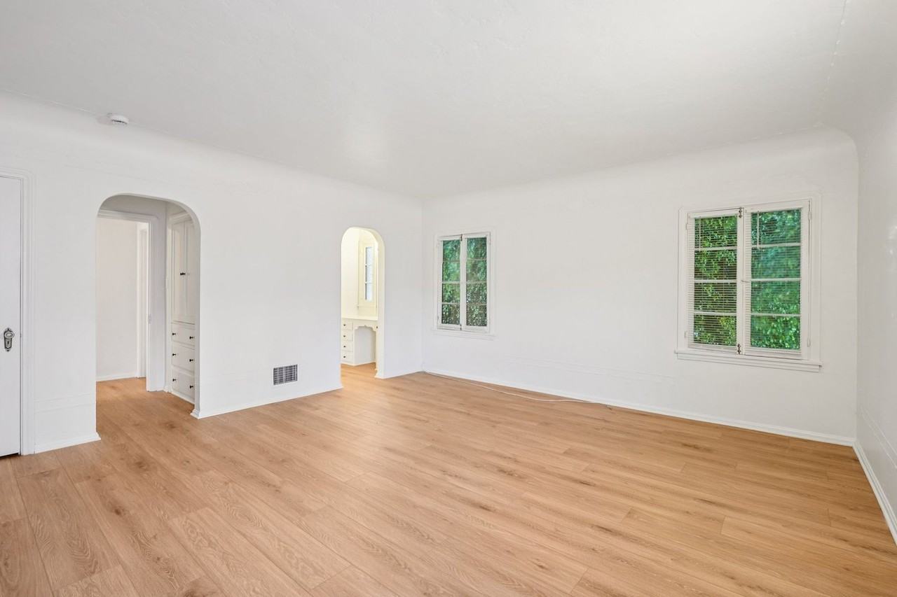 9221 ALCOTT ST - Photo 7 of 36