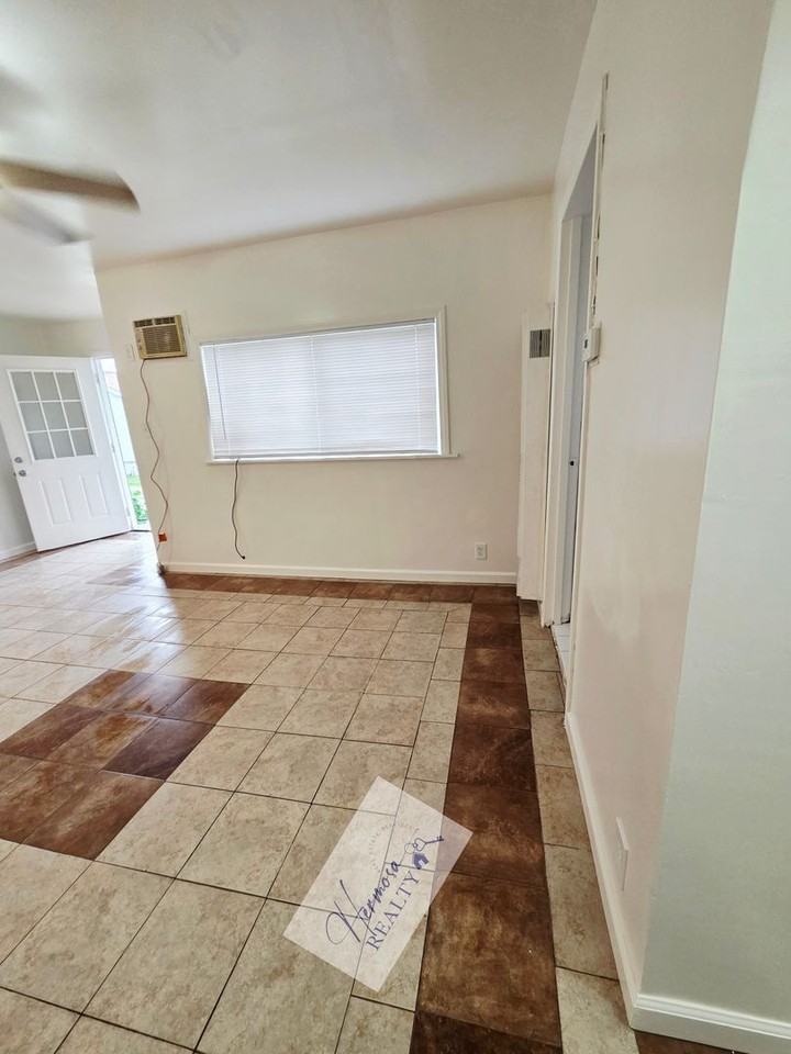 4013 Rowland Ave #4017-1-2 - Photo 6 of 14