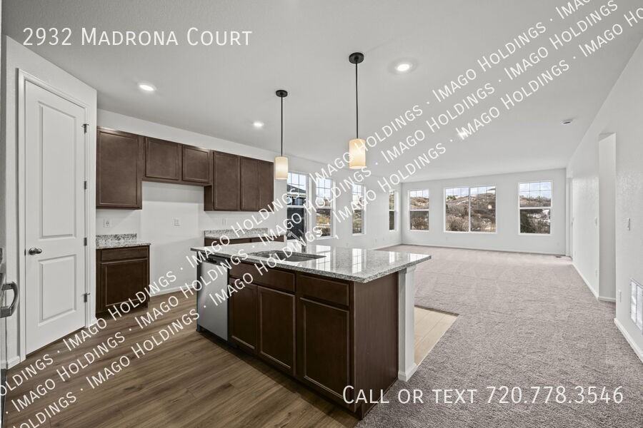 2932 Madrona Ct - Photo 5 of 29