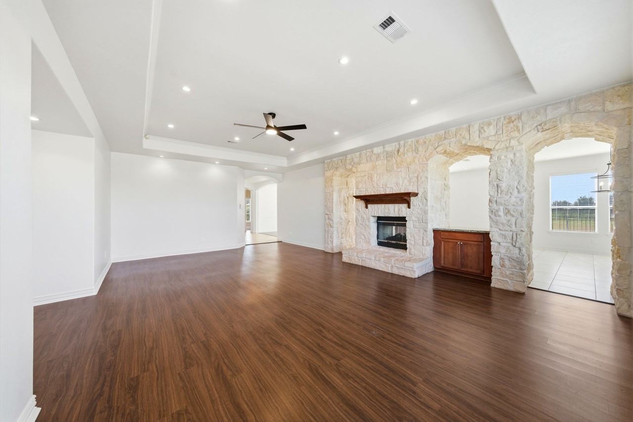 23019 Spellbrook Bend Ln - Photo 2 of 26