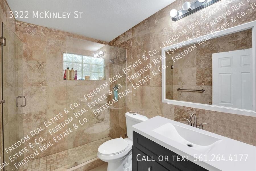 3322 Mckinley St - Photo 6 of 11