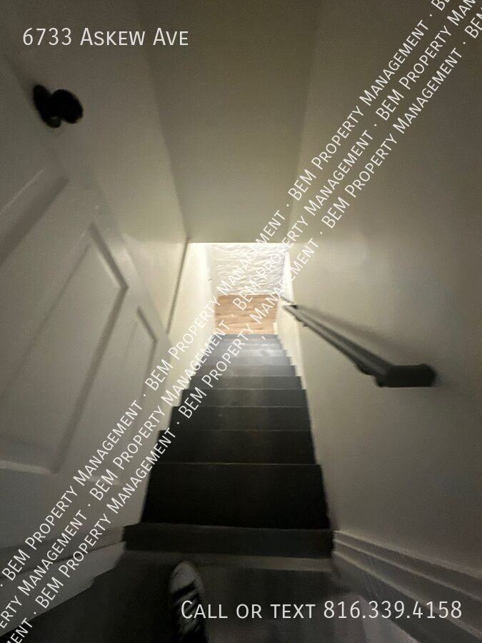 6733 Askew Ave - Photo 6 of 10