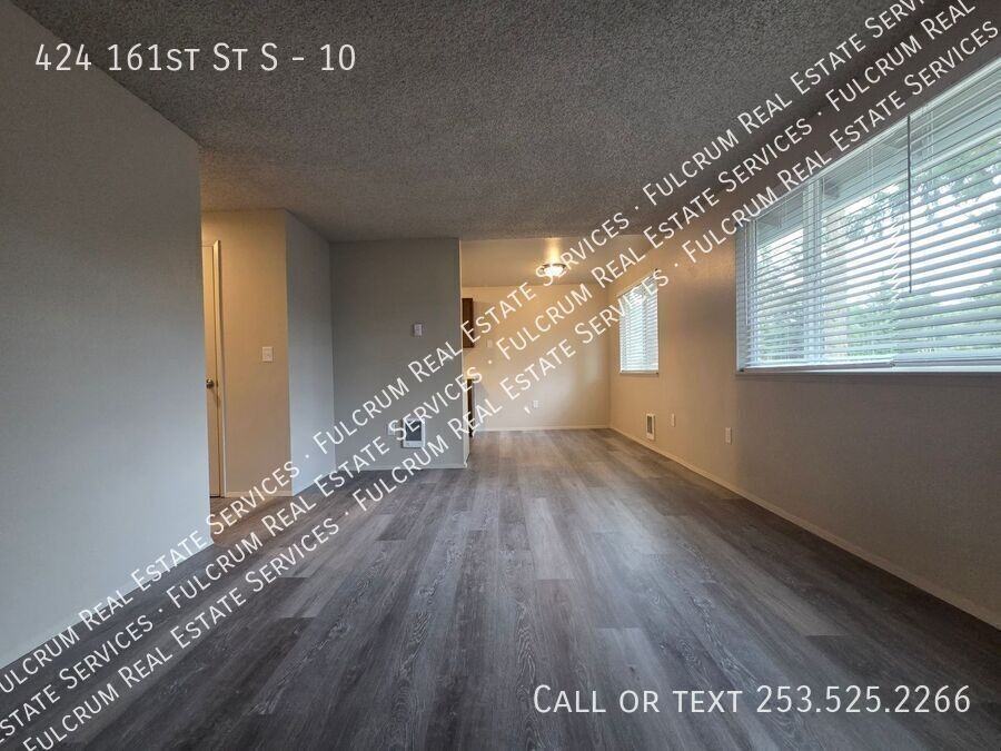 424 161st St S #10 - Photo 2 of 37