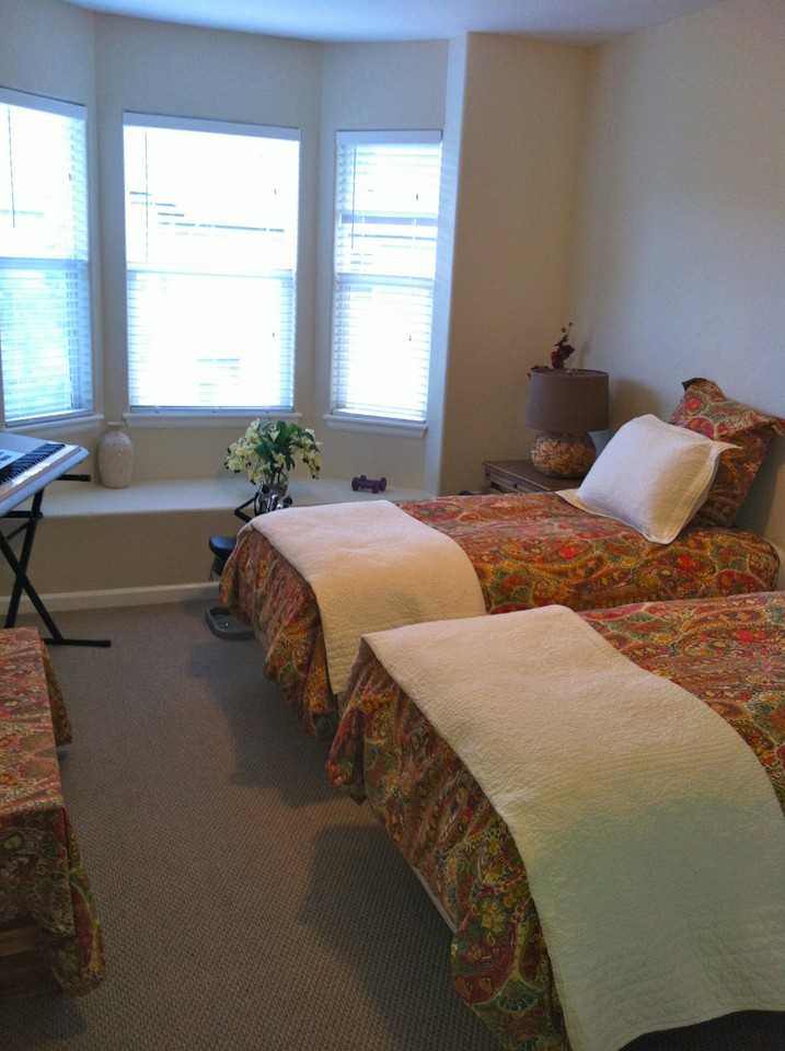 2701 Midland Avenue - Photo 4 of 13