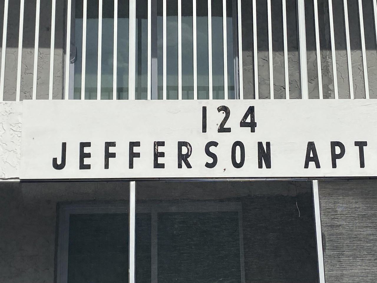 124 North Jefferson Avenue - Photo 2 of 41