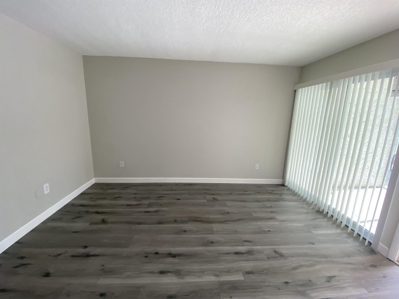 124 North Jefferson Avenue - Photo 6 of 41