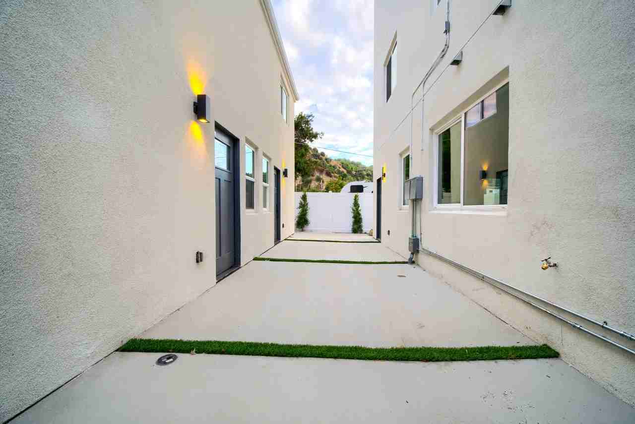 259-259 1/4 South Avenue 54 - Photo 4 of 50