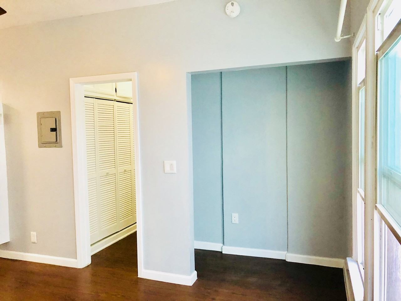 921-929 S. Serrano Avenue - Photo 5 of 9