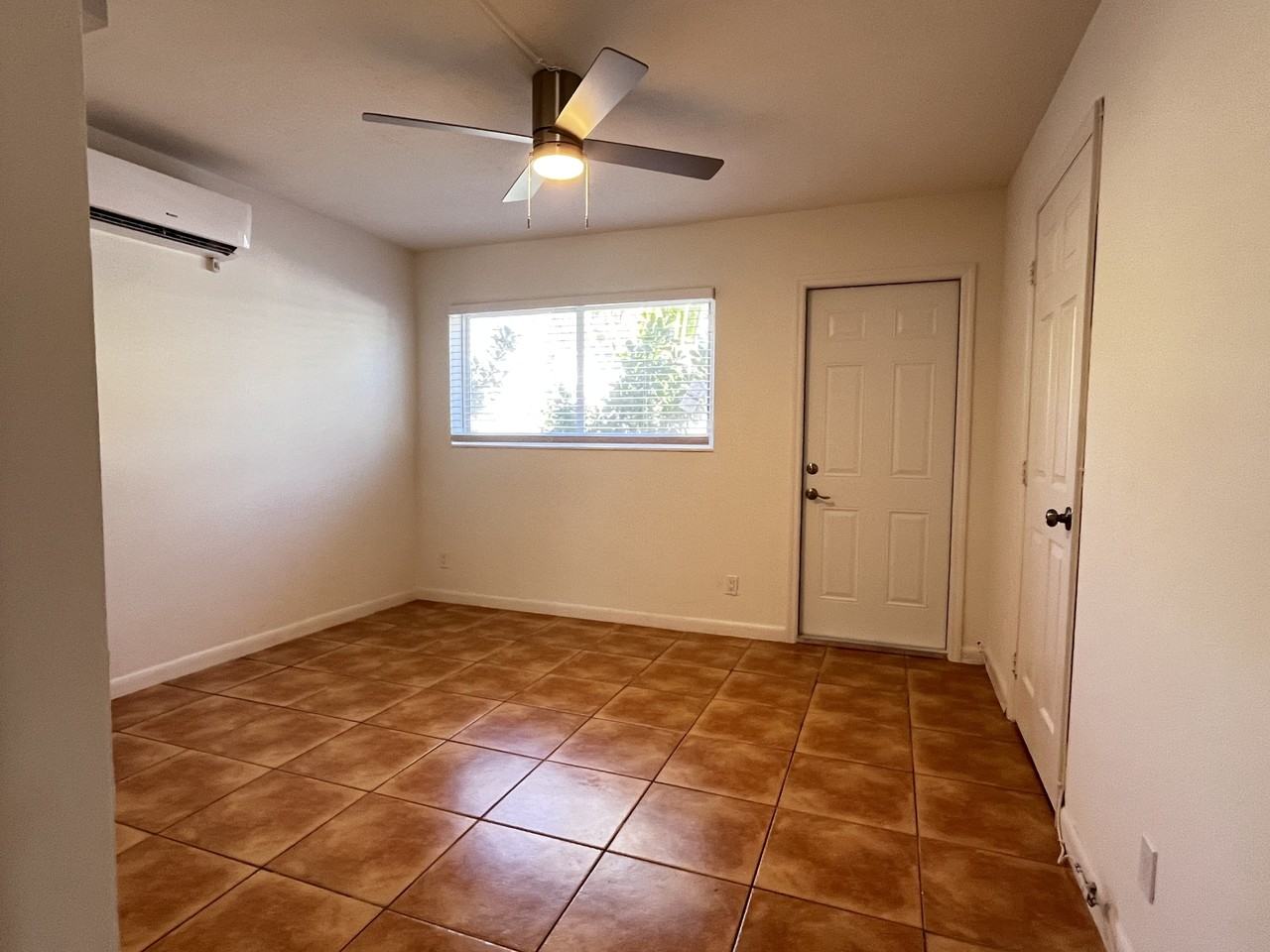 1440 Miami Road - Photo 6 of 13