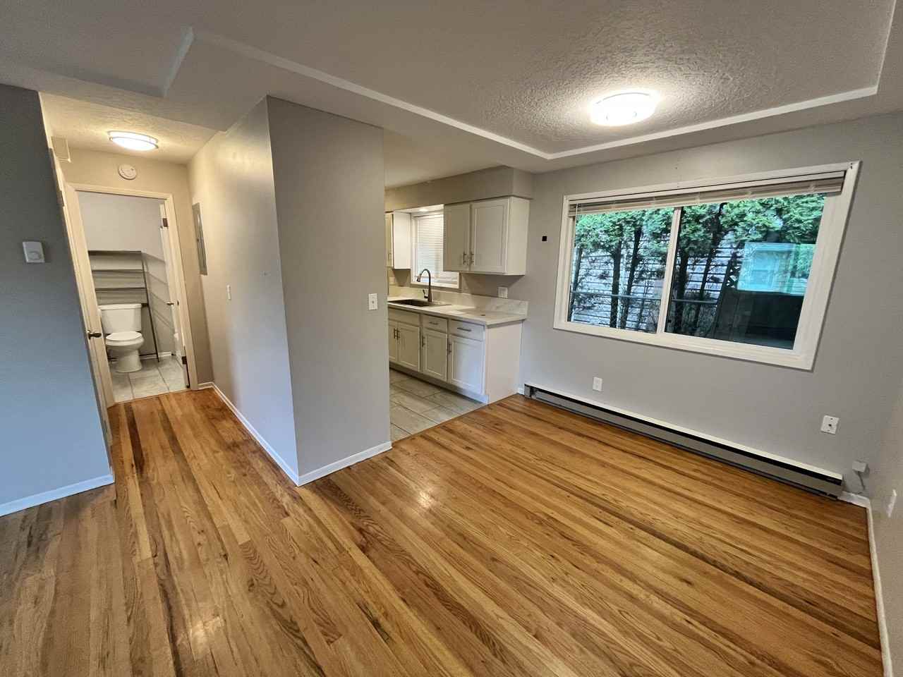 Twinlyn Place Apartments - Photo 4 of 20