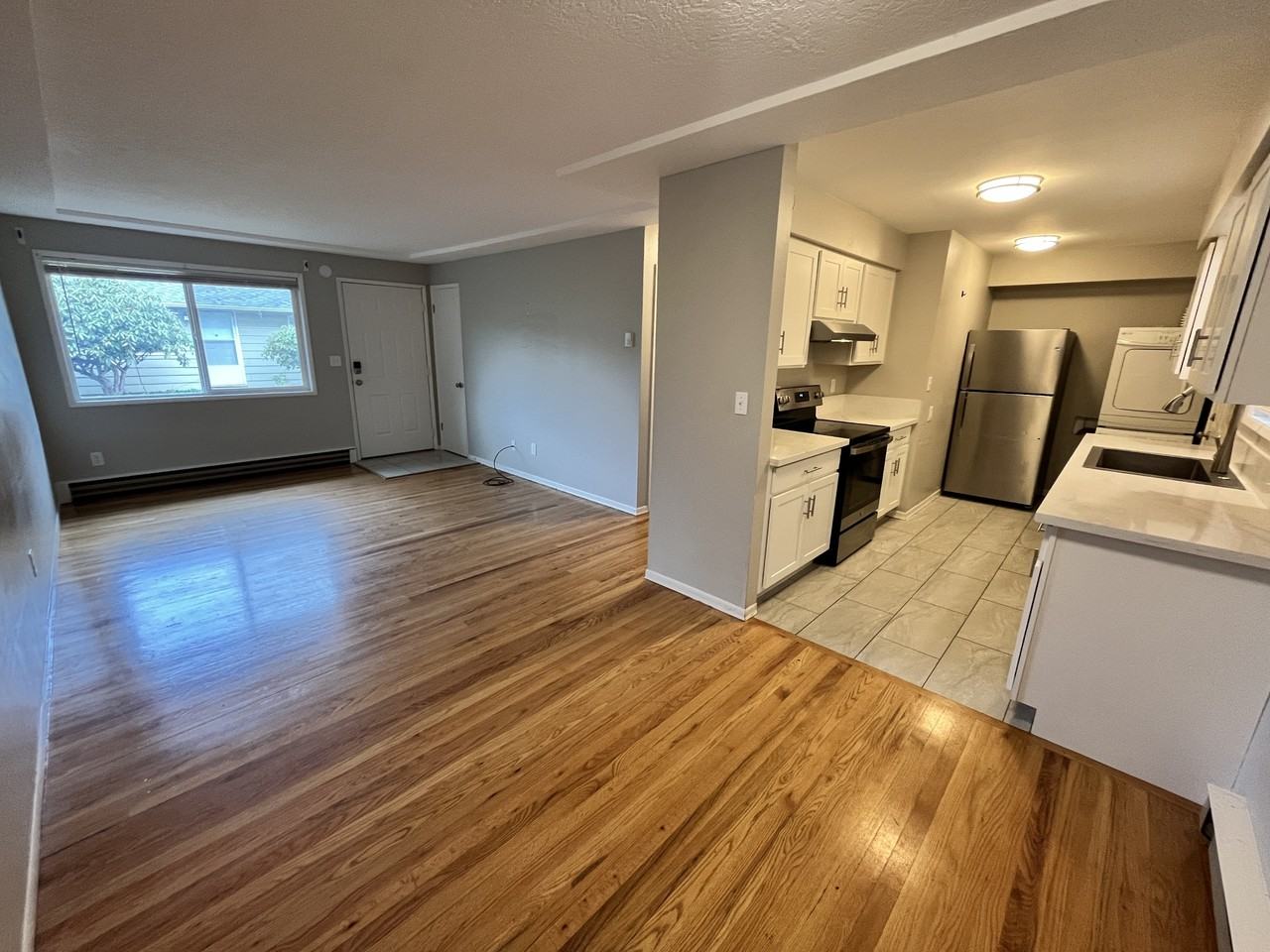 Twinlyn Place Apartments - Photo 6 of 20