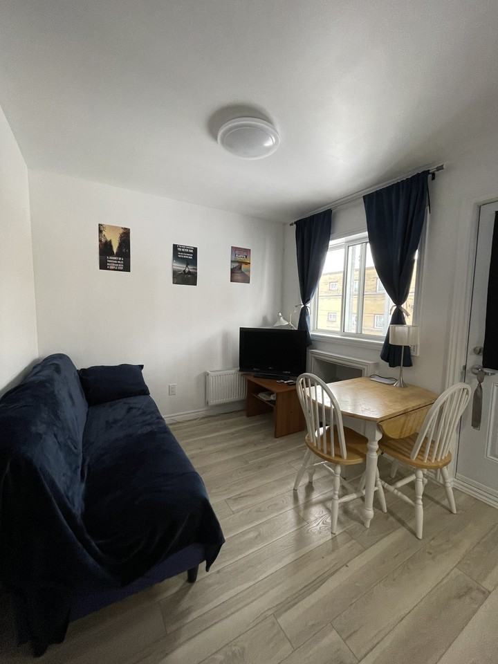 630 Cummings Ave - Photo 4 of 50