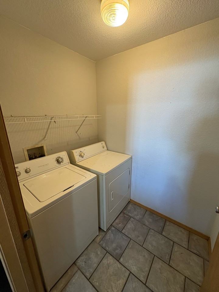 201 South Baggett Street - Photo 5 of 12