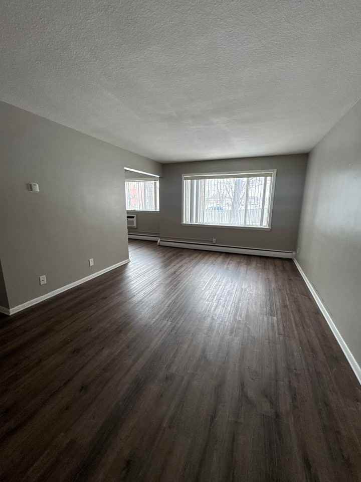 3300/10/20/30  Douglas Dr. N. - Photo 3 of 18