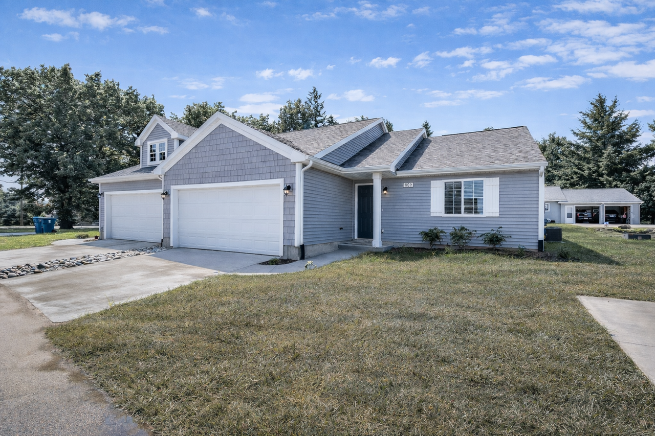 1020 W Villas Dr - Photo 3 of 13