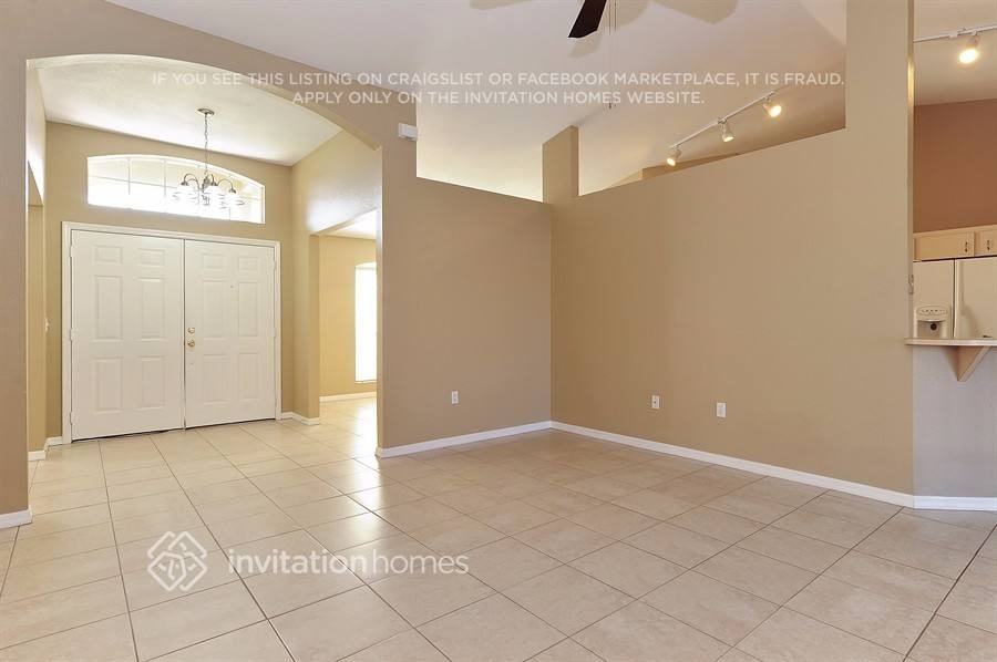 6789 Cabernet Xing - Photo 3 of 16