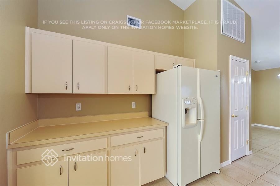 6789 Cabernet Xing - Photo 5 of 16