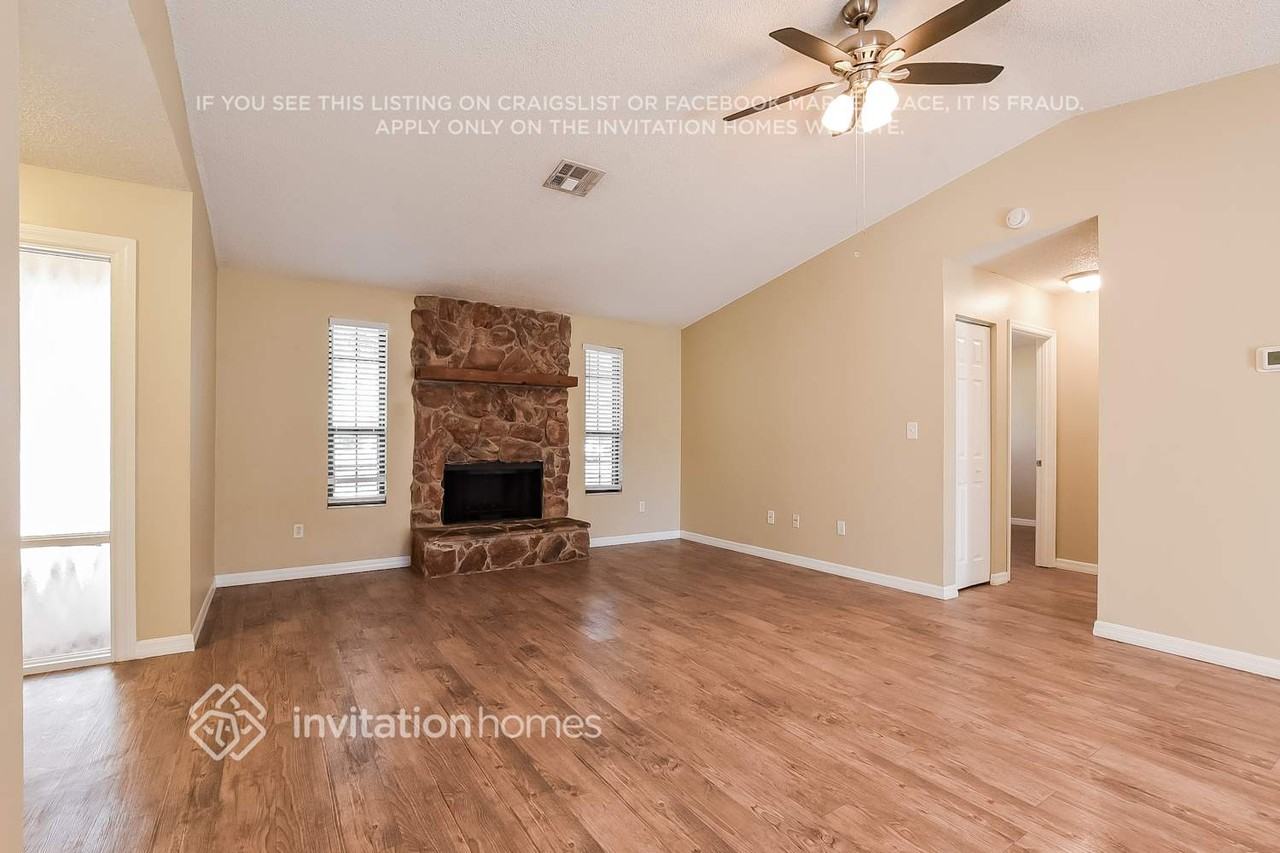 6960 Belfast Ave - Photo 3 of 17