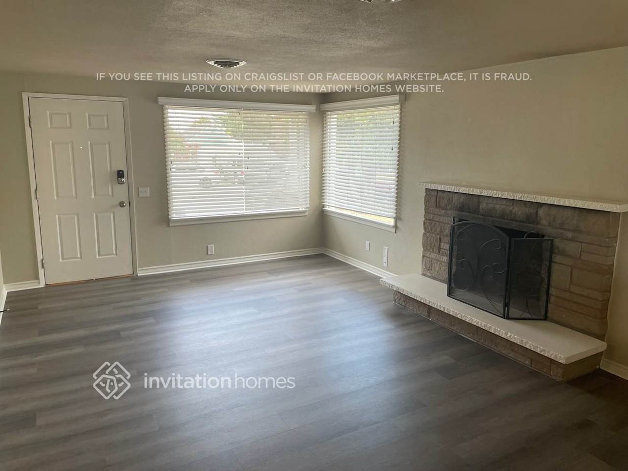 2735 Locust Ave W - Photo 3 of 12