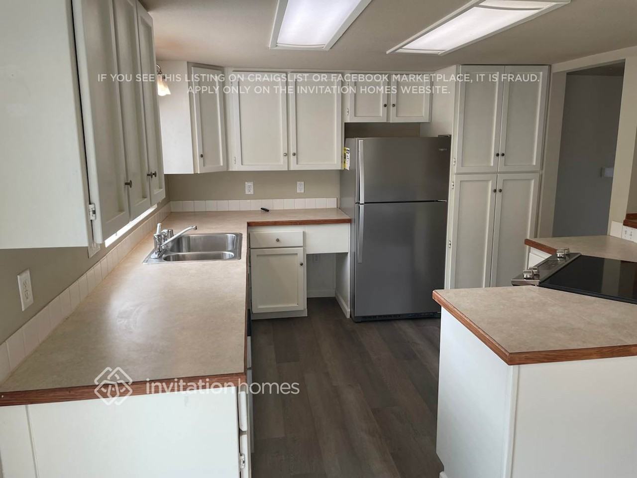 2735 Locust Ave W - Photo 4 of 12