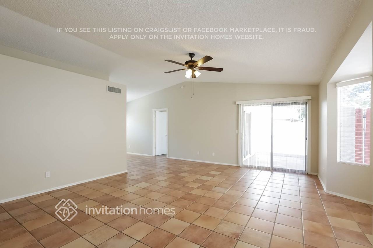 630 E Jensen St #191 - Photo 4 of 14