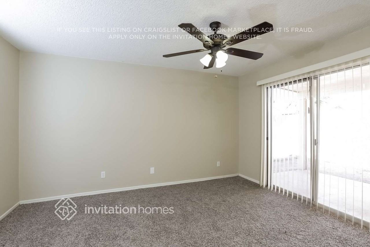 630 E Jensen St #191 - Photo 7 of 14