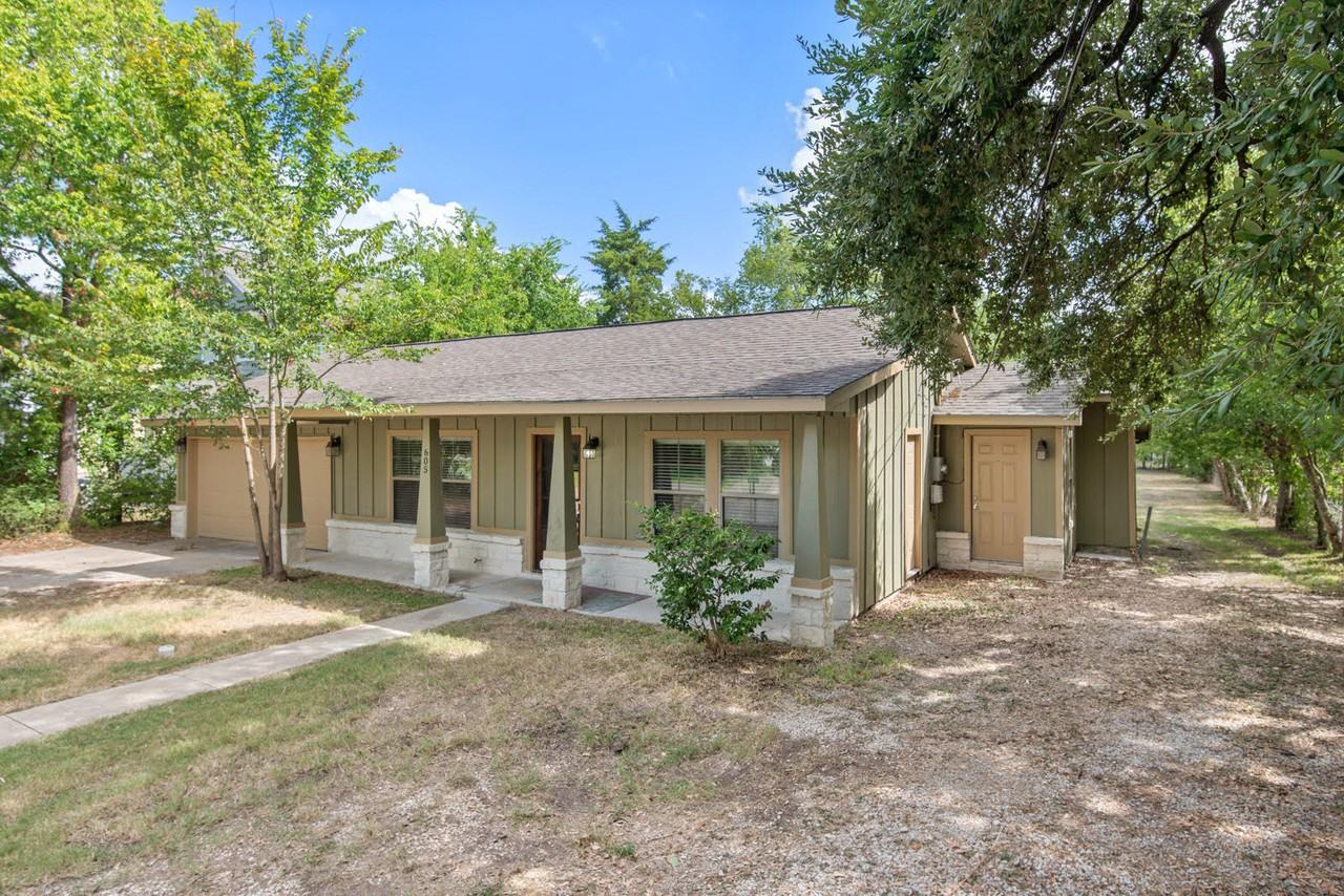 605 Highlands St #1 - Photo 2 of 29