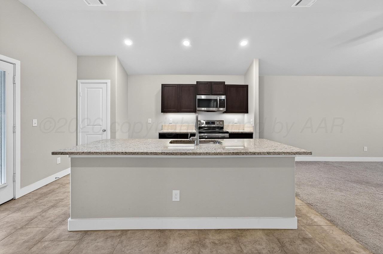 1529 Lullwater Rd - Photo 3 of 50