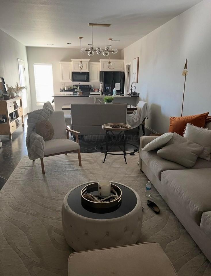 4816 Longbird St - Photo 2 of 6