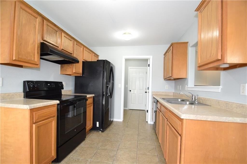 903 Sw Sandrock Rd - Photo 6 of 18