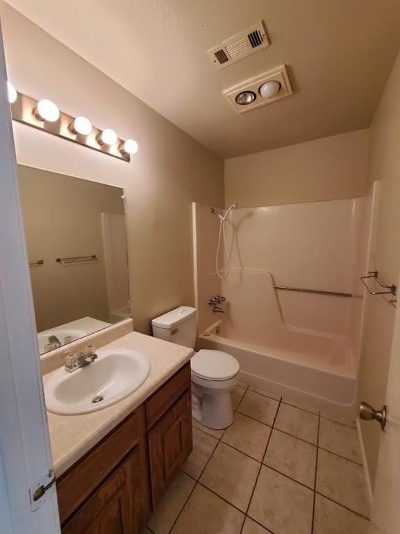 725 Beverly Ln - Photo 3 of 17