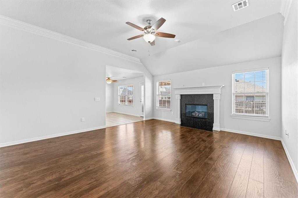 4618 Cory St - Photo 3 of 18